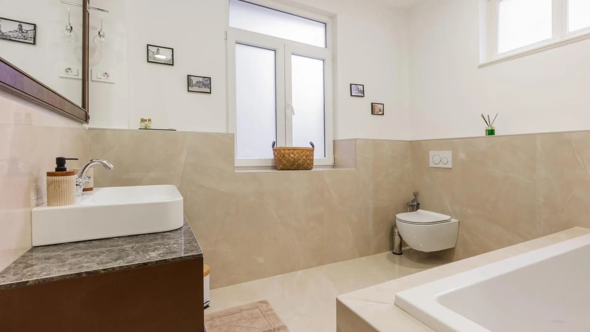 Linden Korzo For 2 Apartment Rijeka